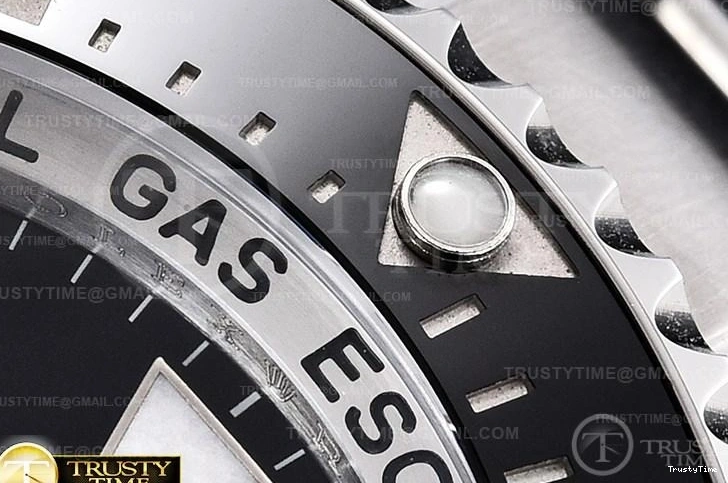 0401 ROLSD093 – Deep Sea Dweller Black Contemporary 1015